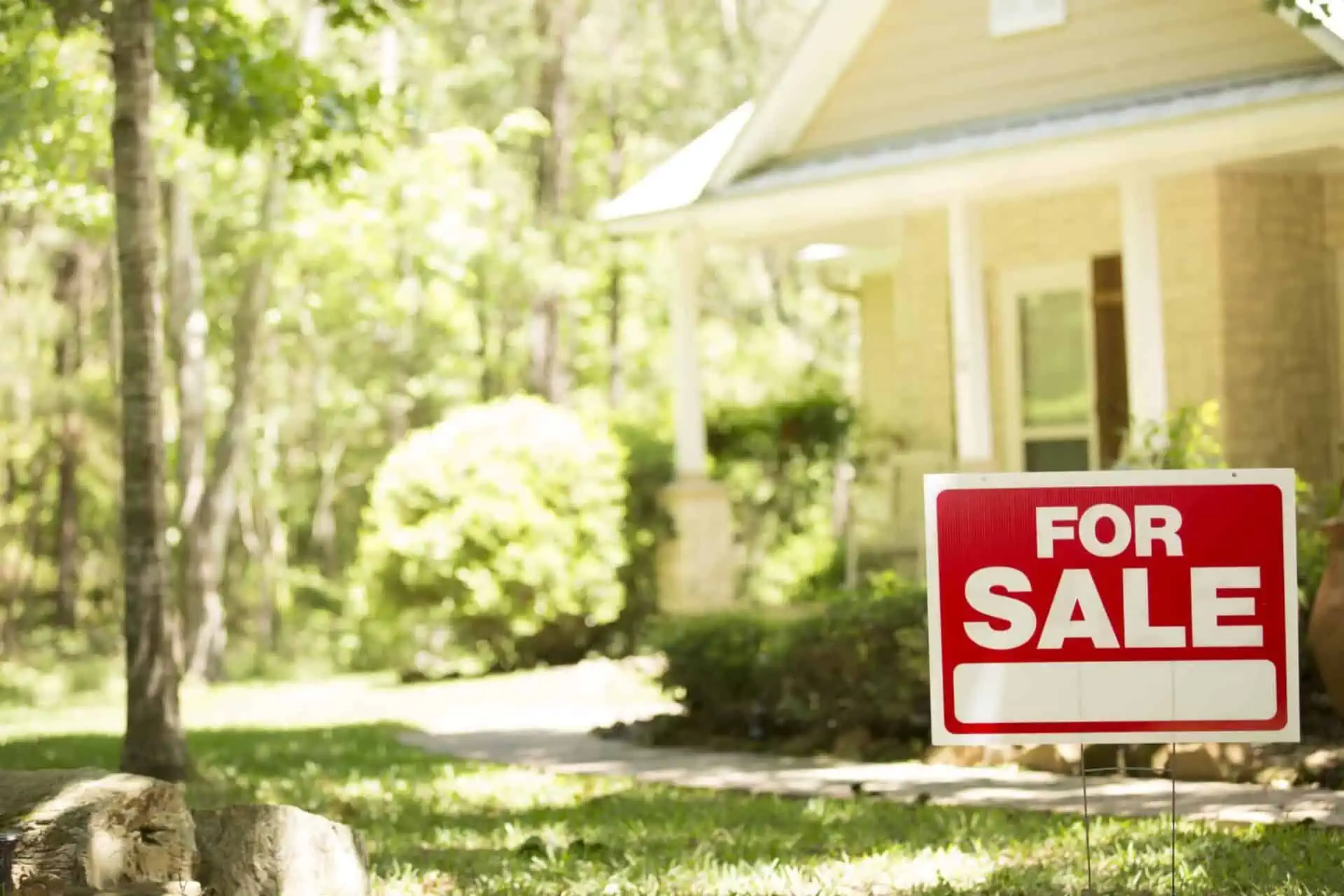 Is It Smart to Sell Your House to a Cash Buyer in Colorado Springs?